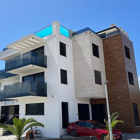 GrandPalazzo Apartments Vir Esterno foto