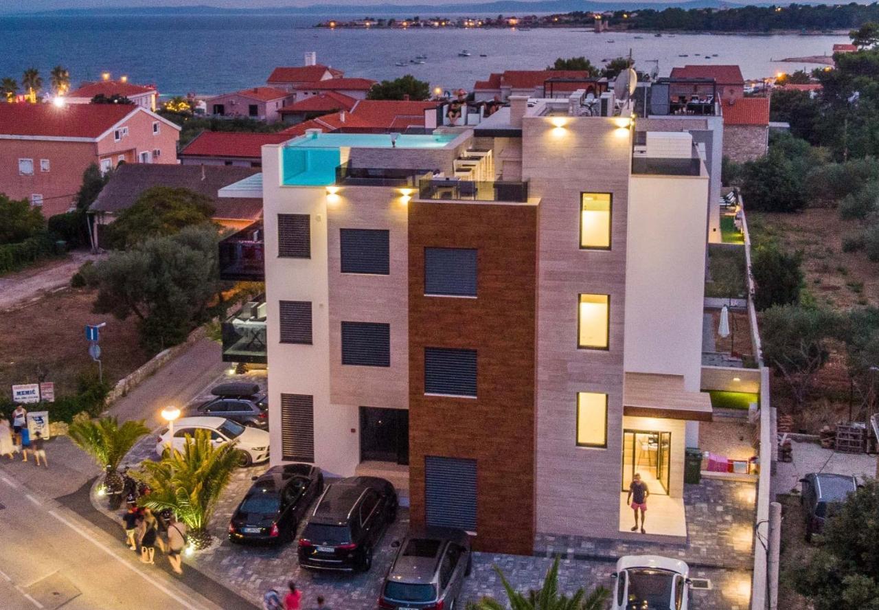 GrandPalazzo Apartments Vir Esterno foto