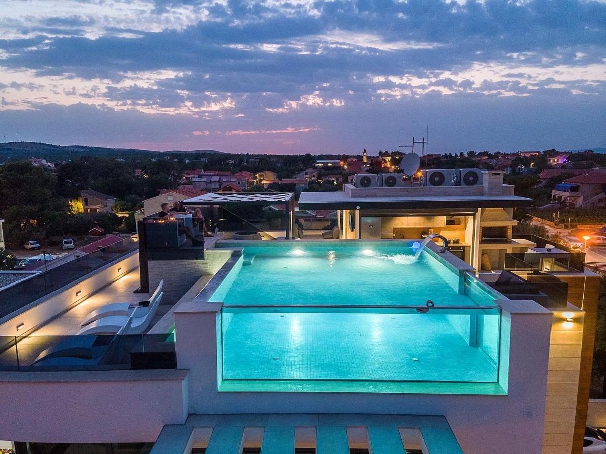 GrandPalazzo Apartments Vir Esterno foto