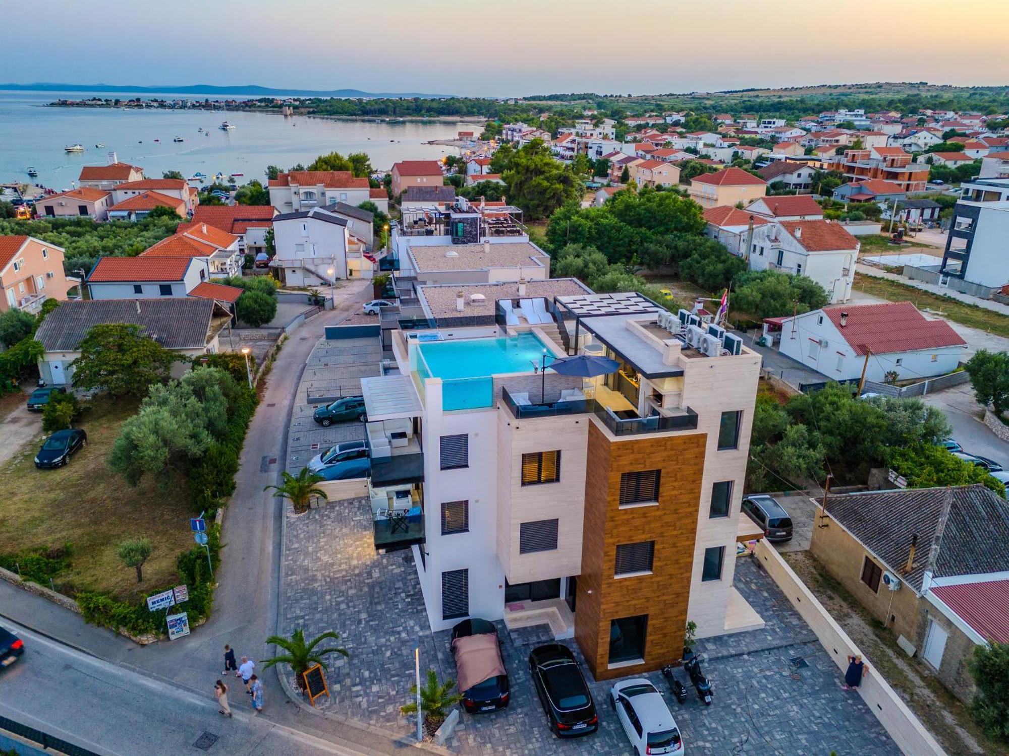 GrandPalazzo Apartments Vir Esterno foto