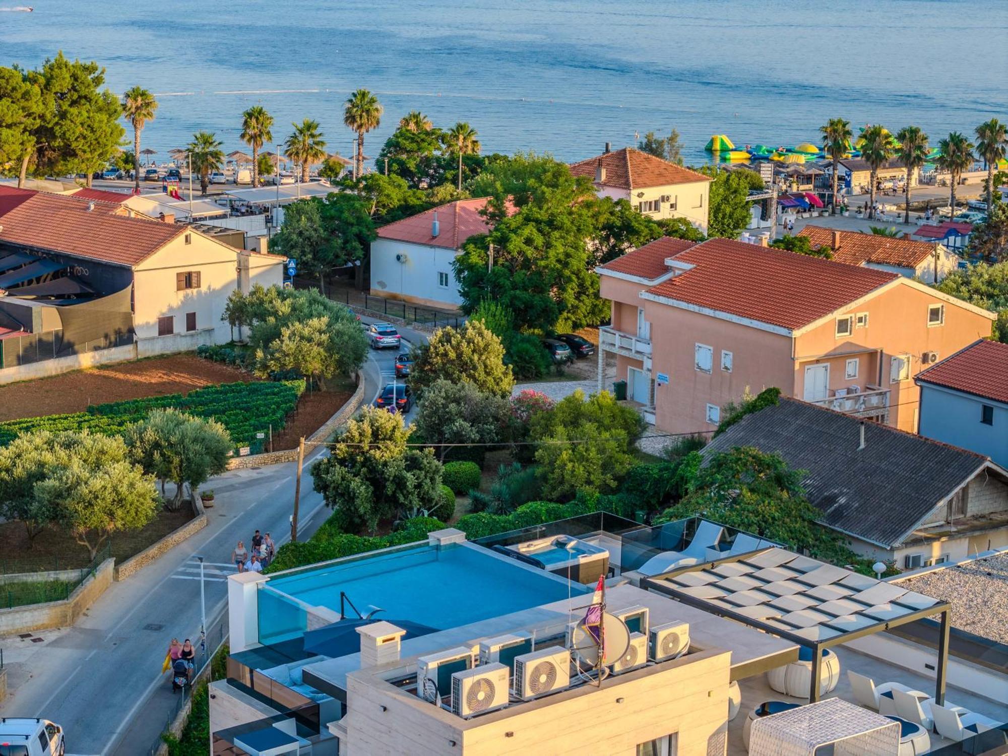 GrandPalazzo Apartments Vir Esterno foto